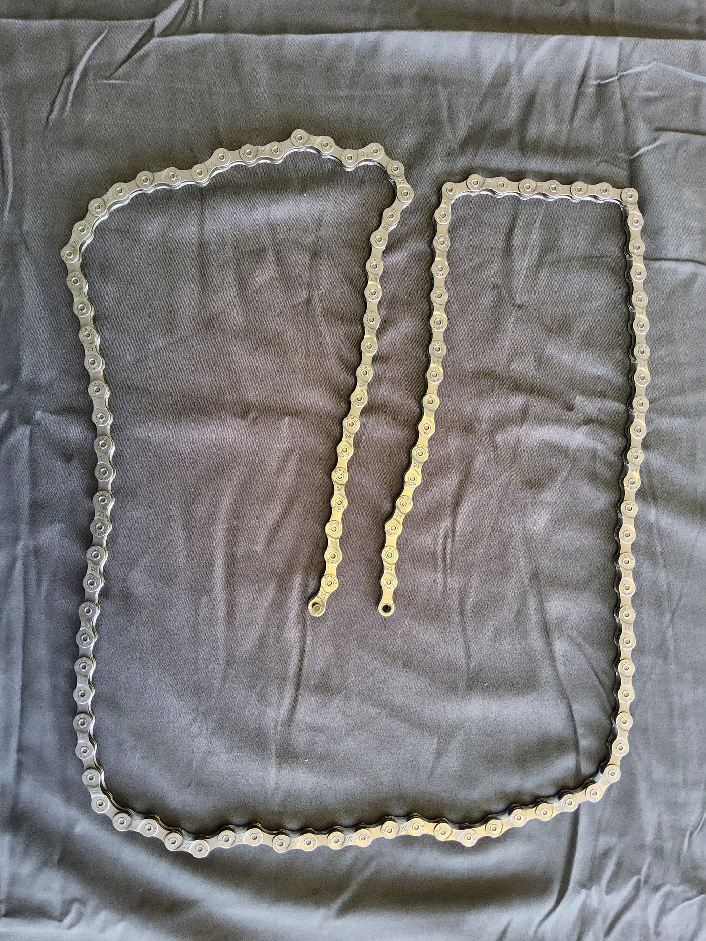 Surface 604 Rook/Colt Chain KMC 9 speed chain