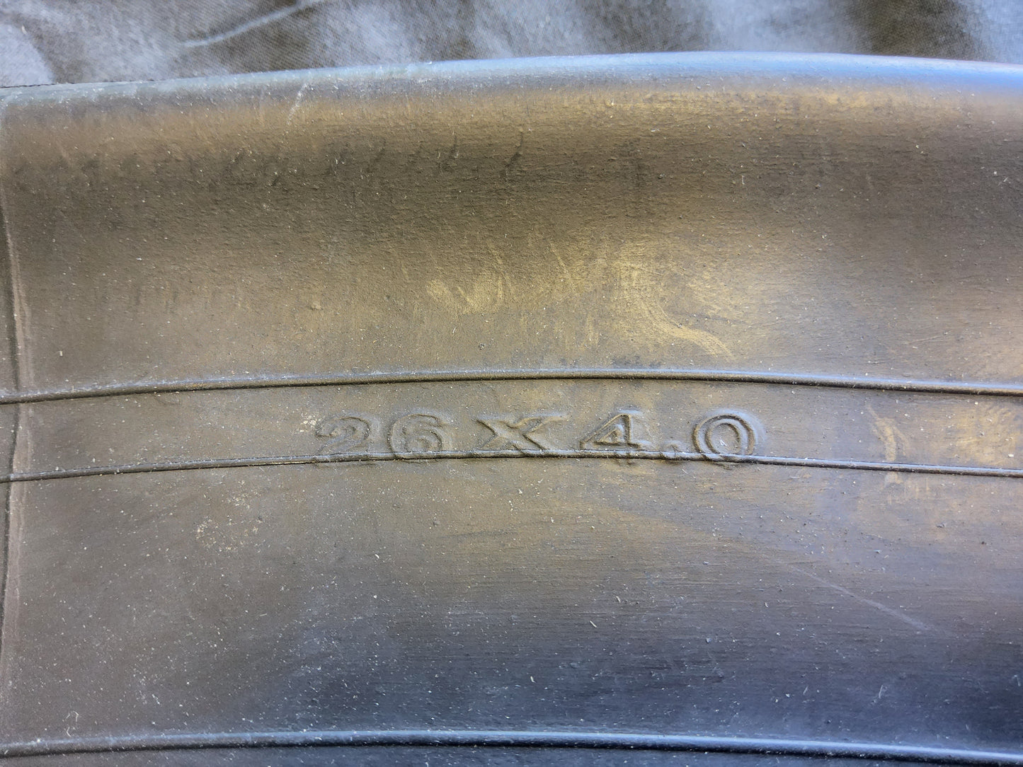 Surface 604 Boar 26x4 Juggernaut Tube