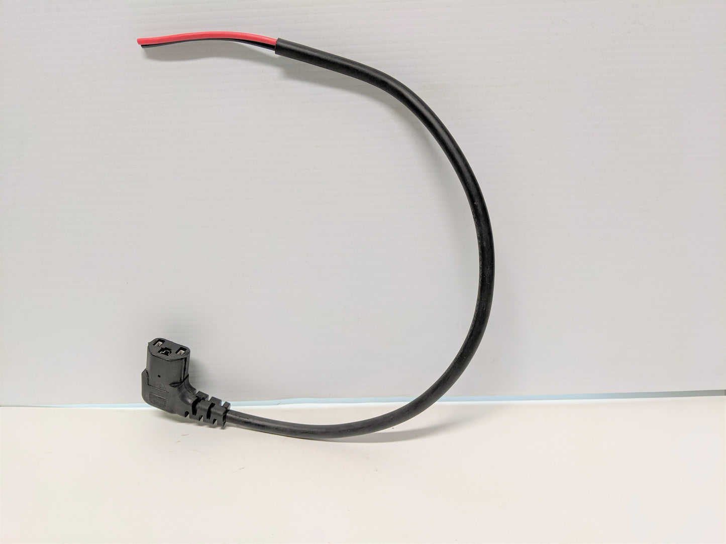 Battery Connect Horizontal Female