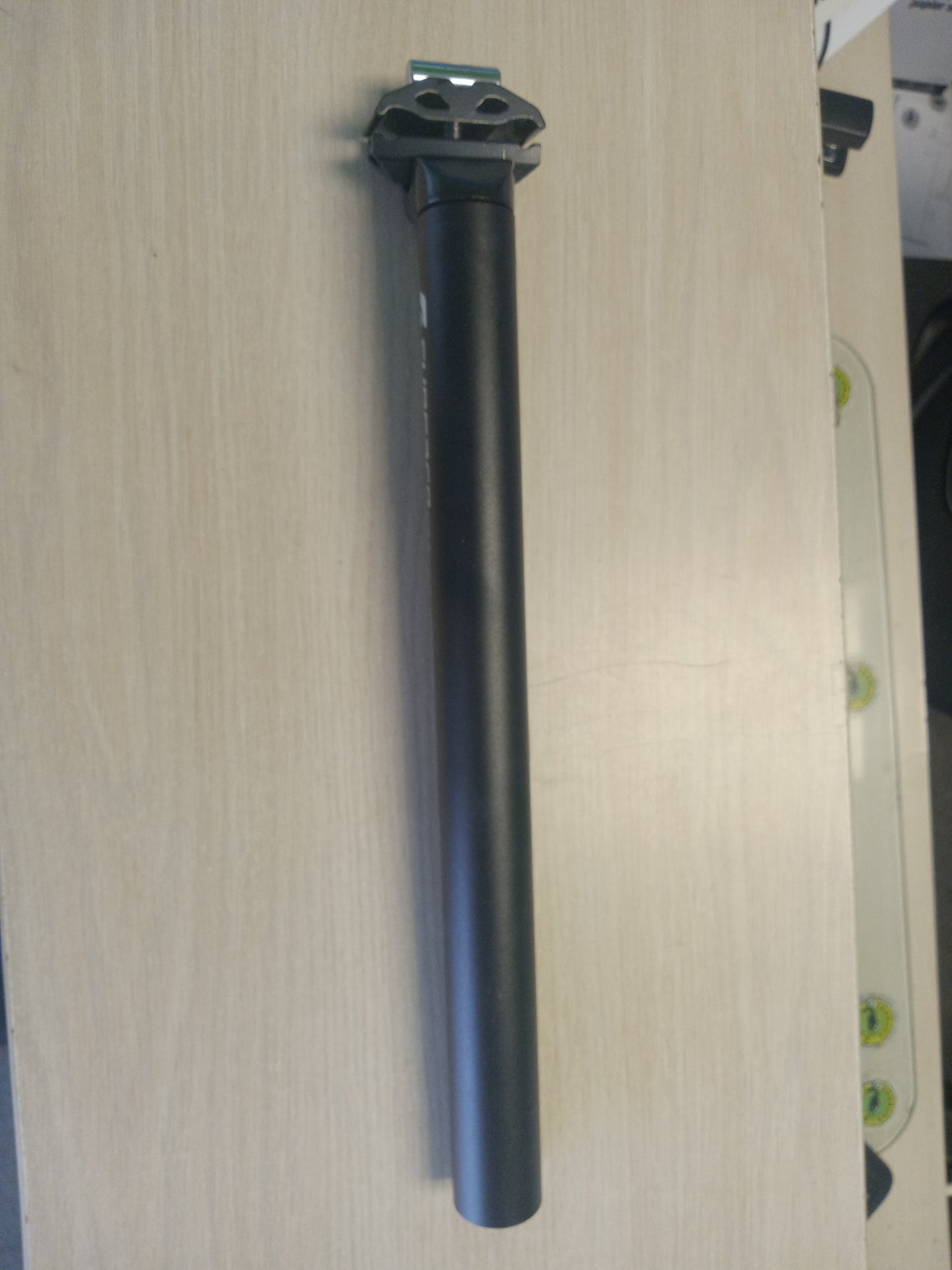 Seat Post Single Bolt 6mm Key, 30mm Diameter