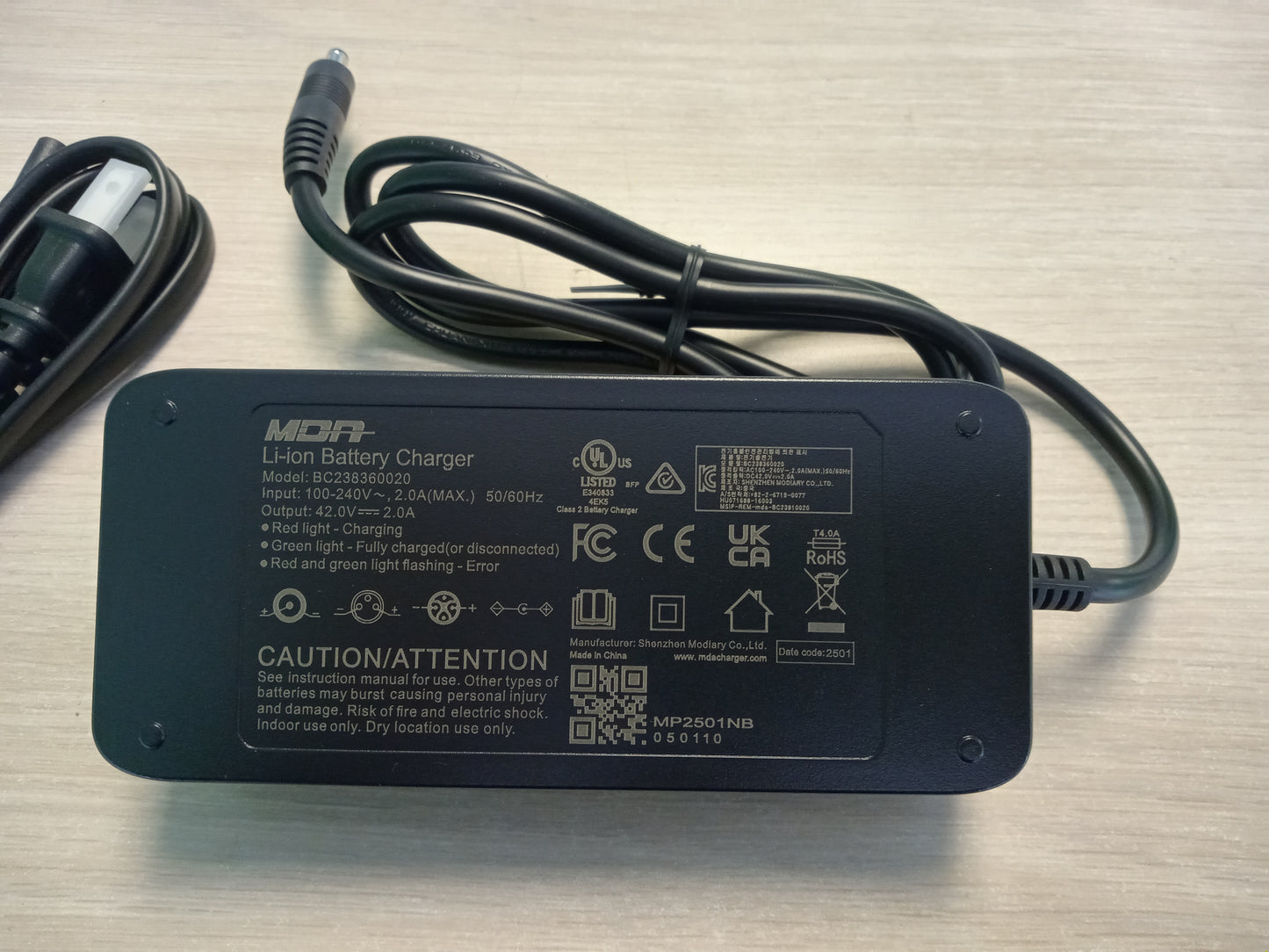 Hyper E-Bike Charger for most lithium bikes except HSN 4.0 36v Bikes 42Volt Output